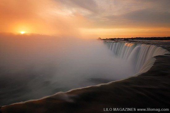 Download this Horseshoe Falls Niagra... picture